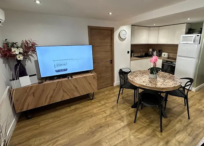 Apartment Le Briand 4etoiles Thermal Cosy Avec Terrasse Wifi *