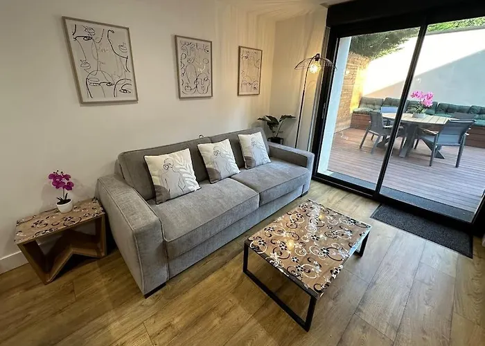 Le Briand 4etoiles Thermal Cosy Avec Terrasse Wifi Apartment *